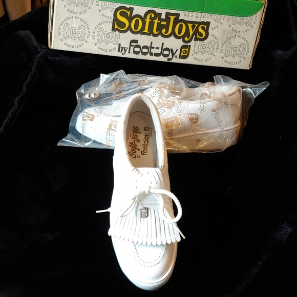 FootJoy Shoes - Foot-Joy White Leather Kiltie Golf Shoe